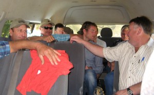 Knowledge exchange between Baviaanskloof and Agulhas Plain landowners Knowledge exchange between Baviaanskloof and Agulhas Plain landowners